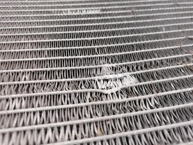 Logan №52 радиатор кондиционера деф