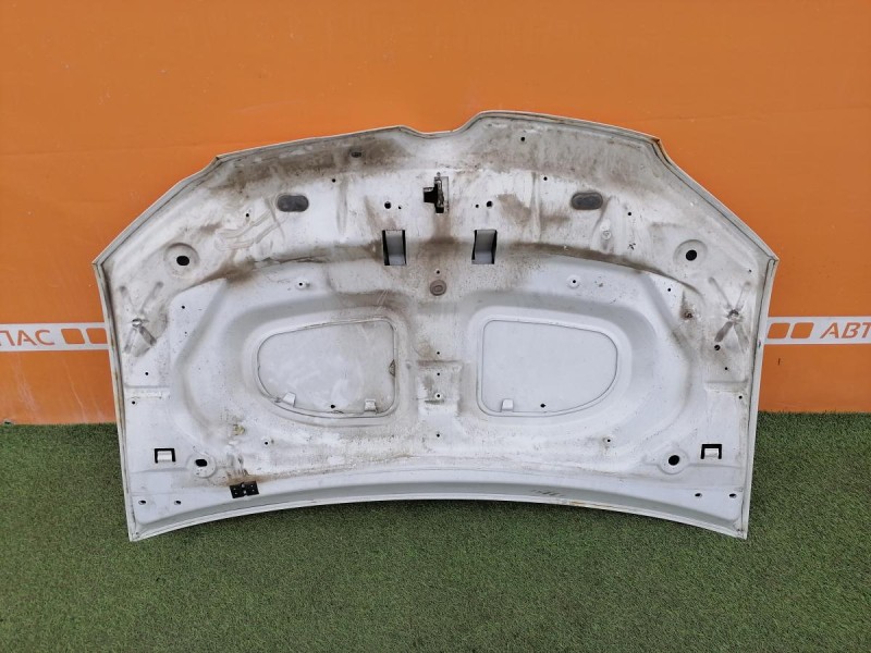 Logan №52 капот деф