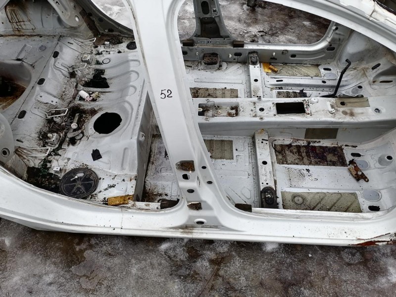 Logan №52 порог правый сапожок деф