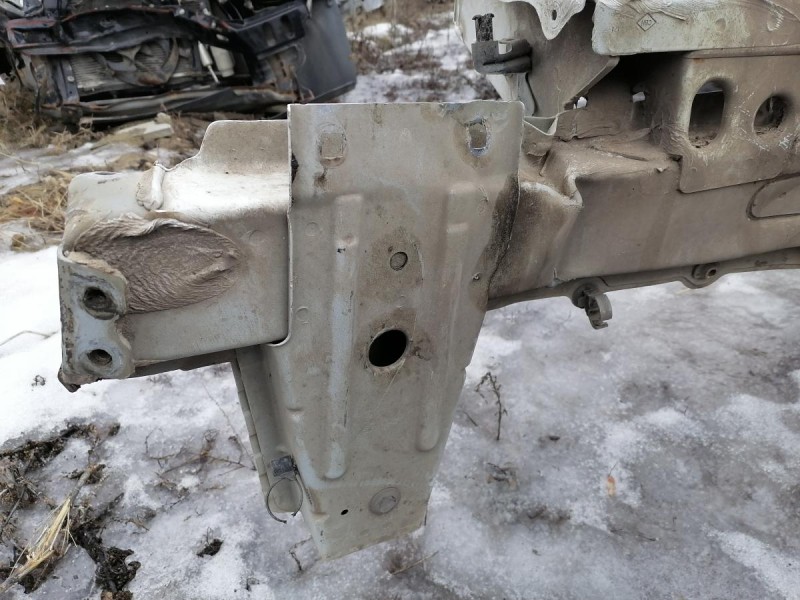 Logan №52 лонжерон правый деф