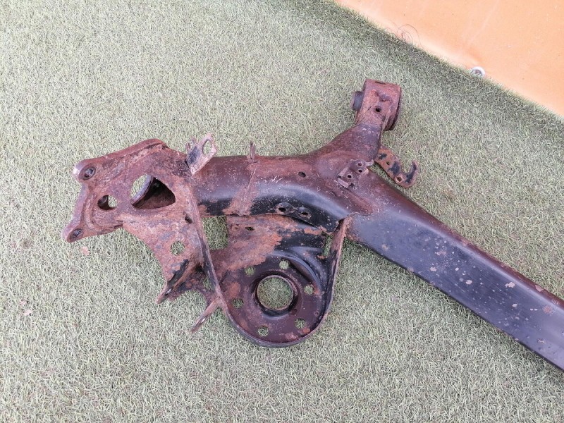 Corolla №4 балка задняя