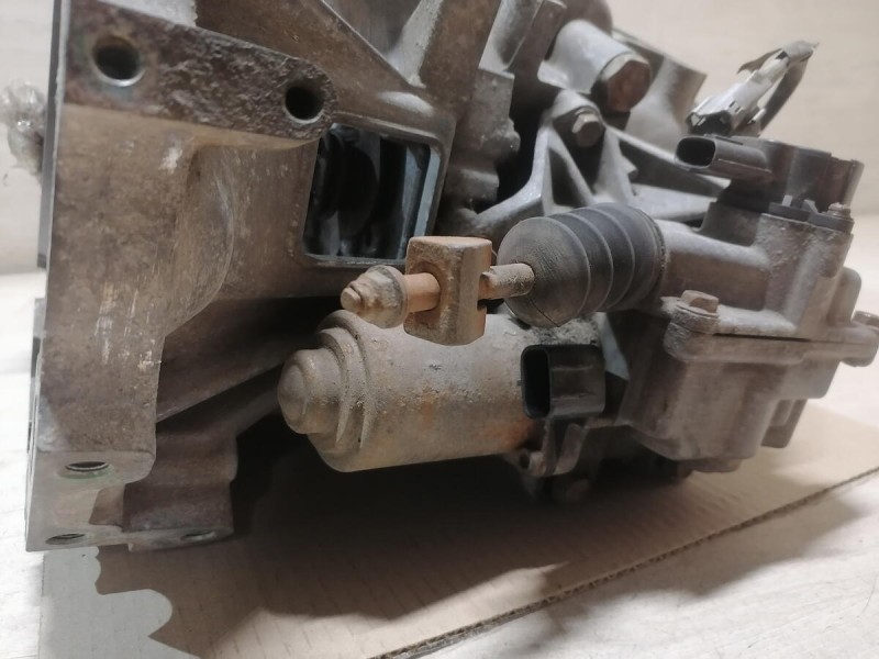 Corolla №4 коробка робот