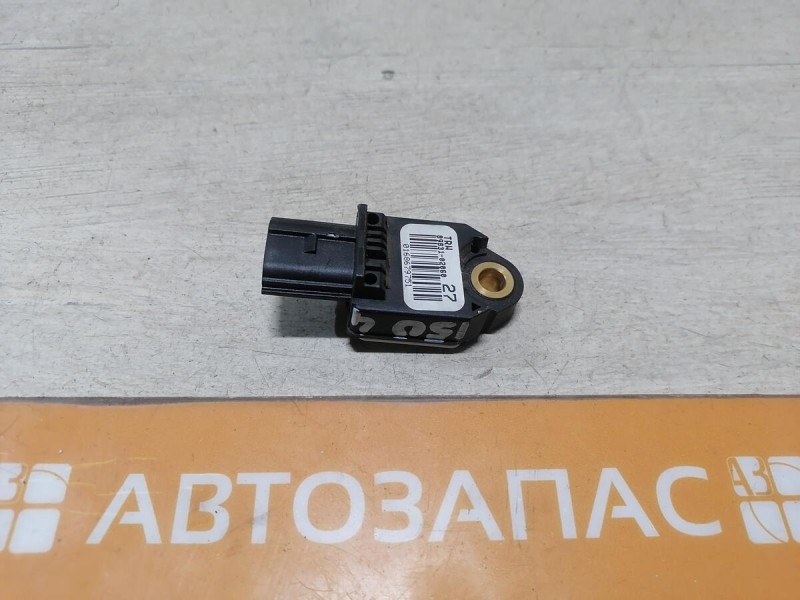 Corolla №4 датчик удара боковой