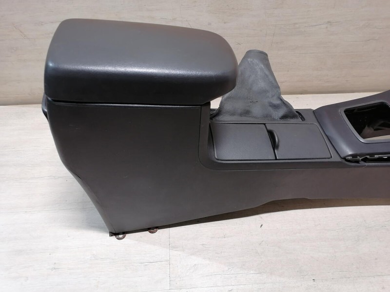 Corolla №4 подлокотник