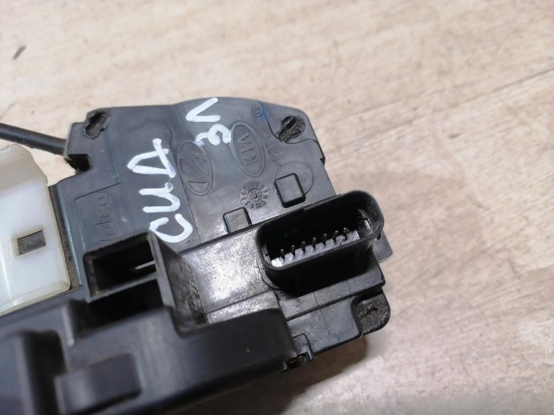 Ceed 1 П замок двери задний левый