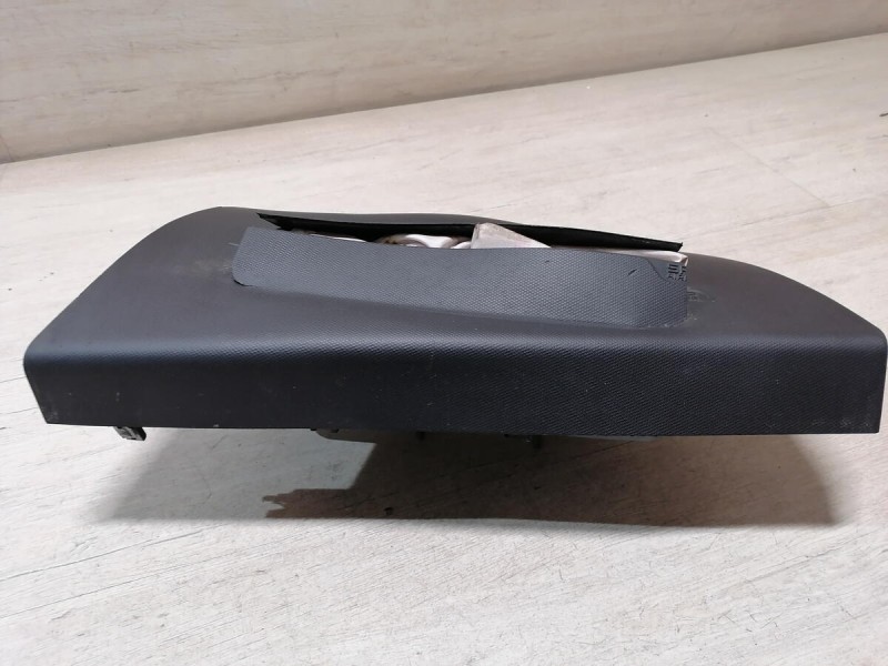 Sandero №19 подушка безопасности пассажира стрел