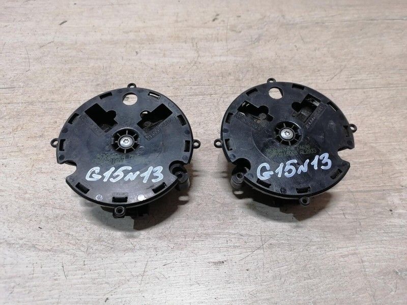 Almera G15 №13 моторчик зеркала