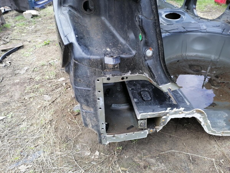 Almera G15 №13 крыло заднее левое деф