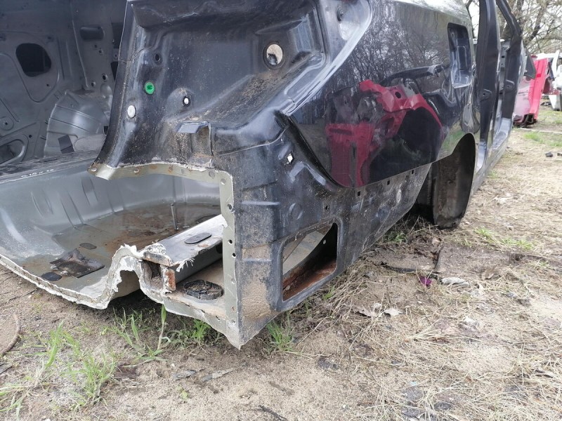 Almera G15 №13 крыло заднее правое