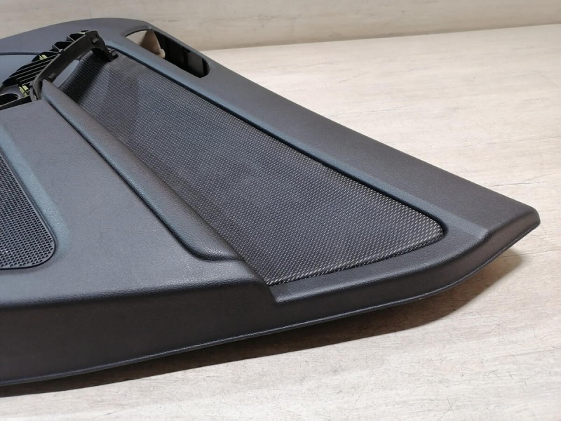 Yeti обшивка двери задняя правая эл