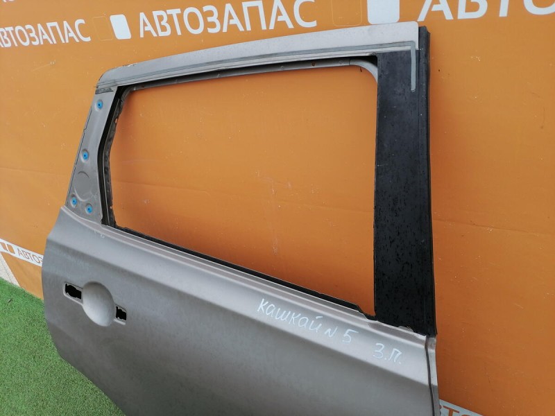 Qashqai №5 дверь задняя правая