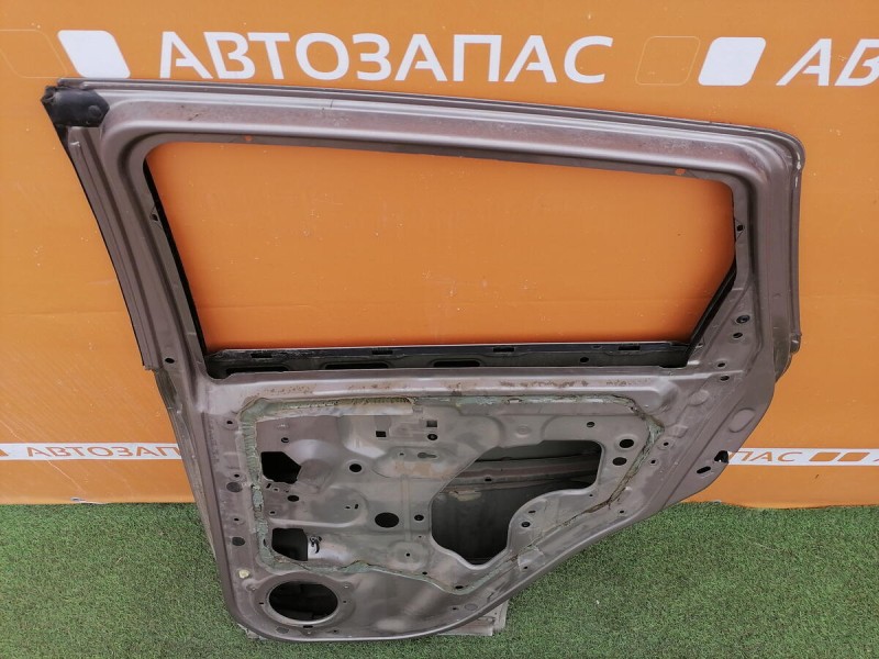 Qashqai №5 дверь задняя правая