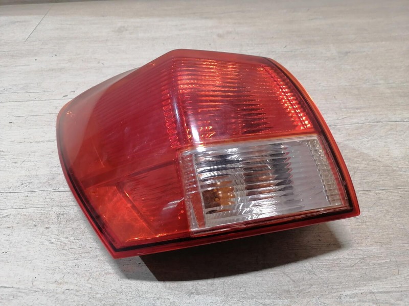 Qashqai №5 фонарь левый в крыло