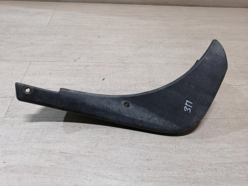 Qashqai №5 брызговик задний правый