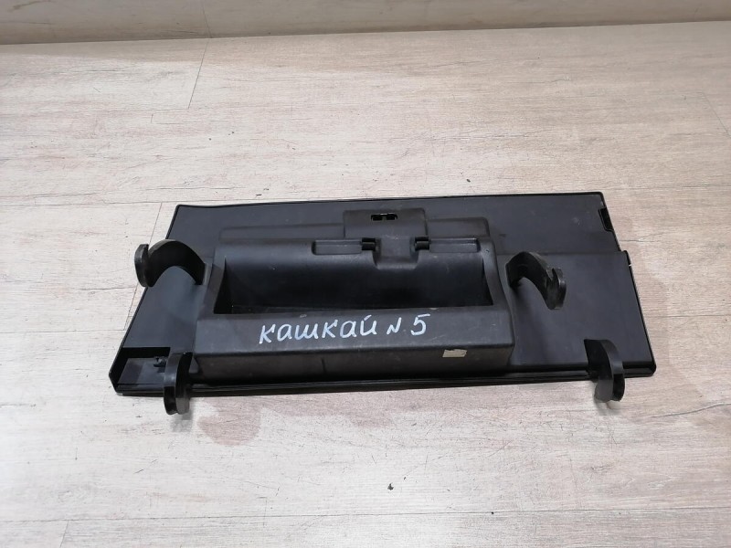 Qashqai №5 бардачок крышка бардачка