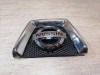 Qashqai №5 эмблема решетки радиатора деф