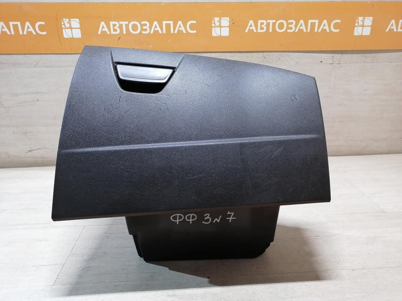 Focus 3 №7 бардачок деф