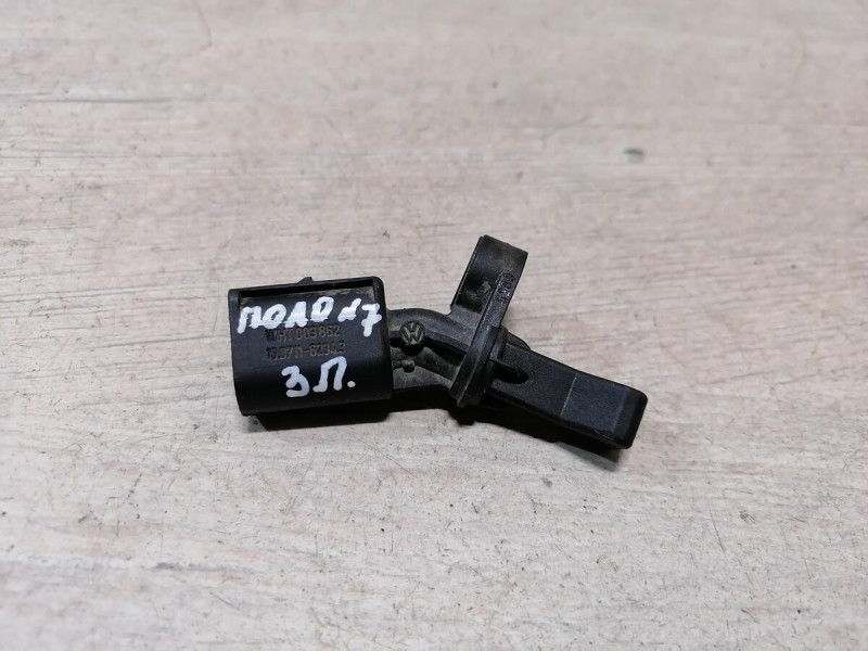 Polo №7 датчик абс задний правый