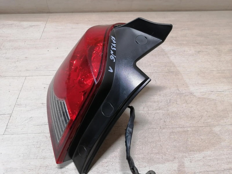 Cruze №6 фонарь левый хетчбэк