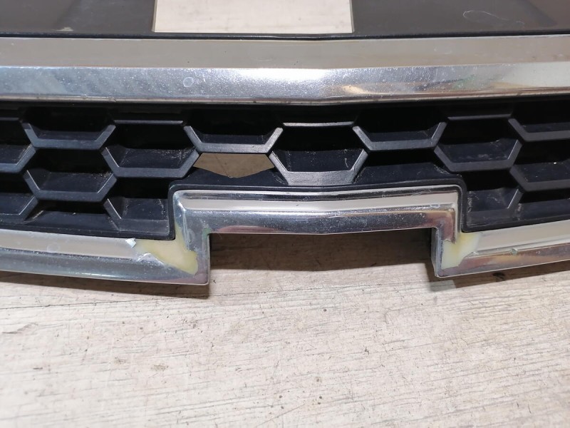 Cruze №6 решетка радиатора верхняя