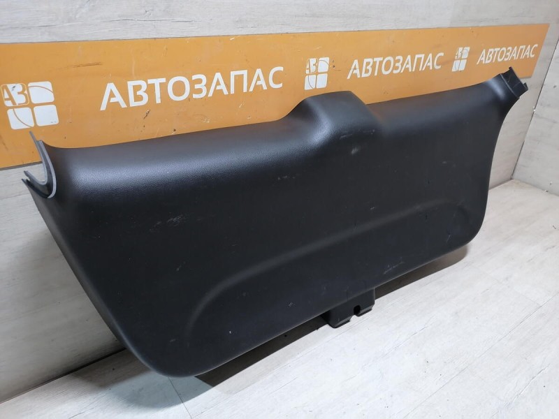 Cruze №6 обшивка крышки багажника