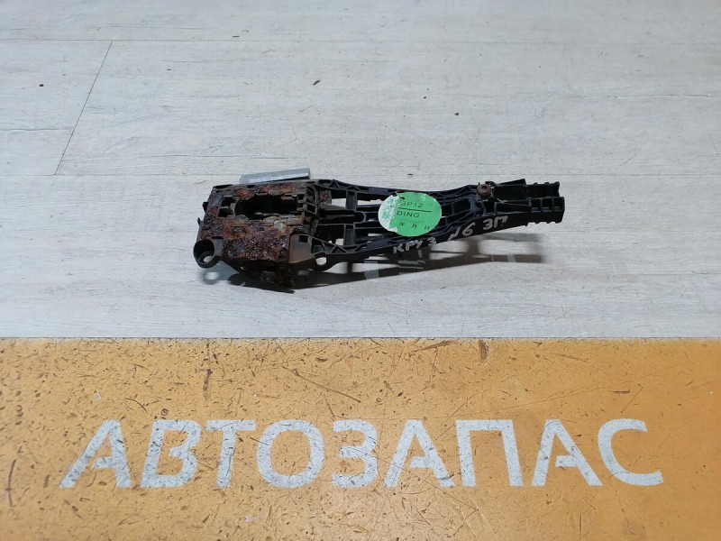 Cruze №6 кронштейн ручки двери