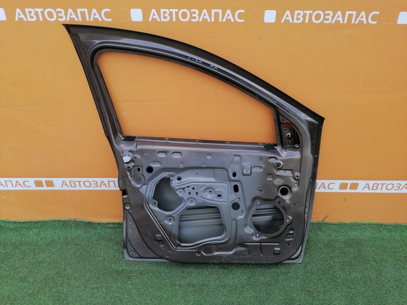 Sandero №20 дверь передняя левая