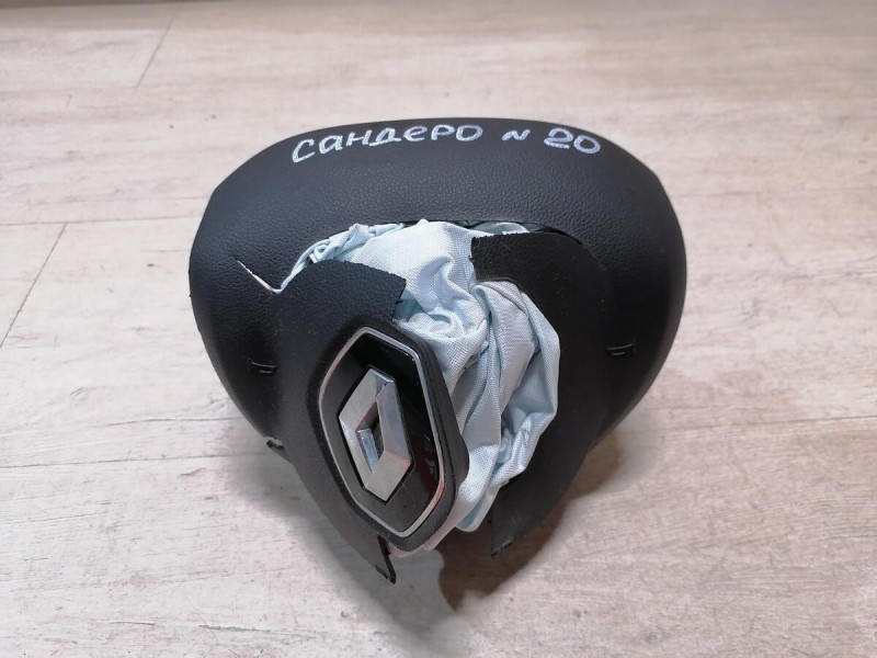Sandero №20 подушка безопасности в руль рест стрел