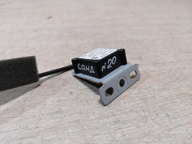 Sandero №20 антенна GPS
