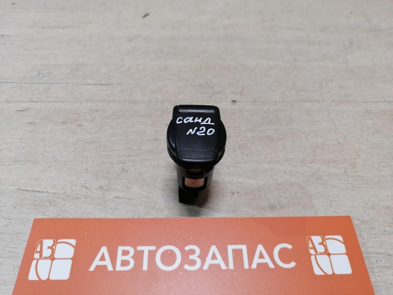 Sandero №20 розетка 12 в / прикуриватель