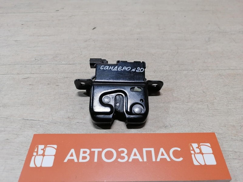 Sandero №20 замок багажника