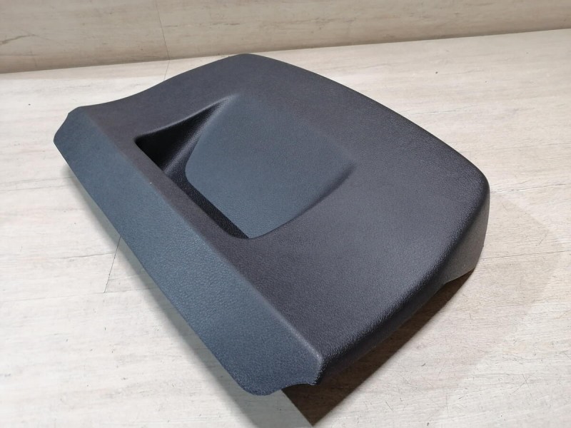 Sandero 2 №20 обшивка крышки багажника
