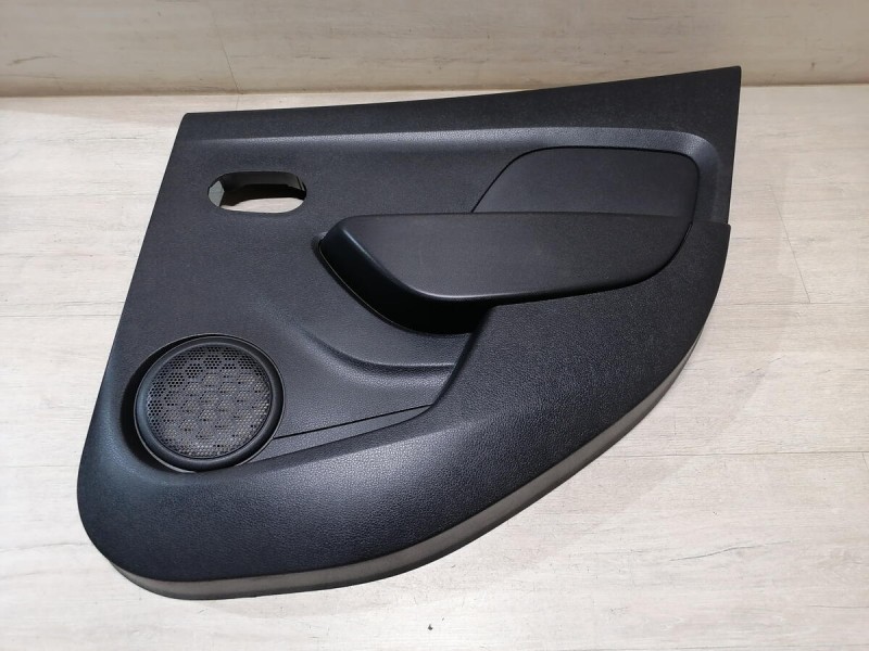 Sandero 2 №20 обшивка двери задняя правая эл