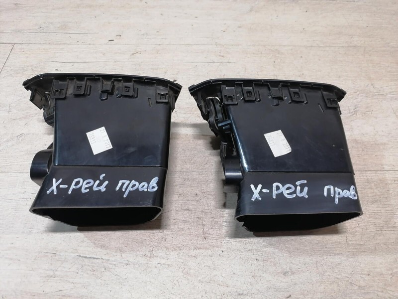 XRay 1 №1 дефлектор торпедо правый боковой