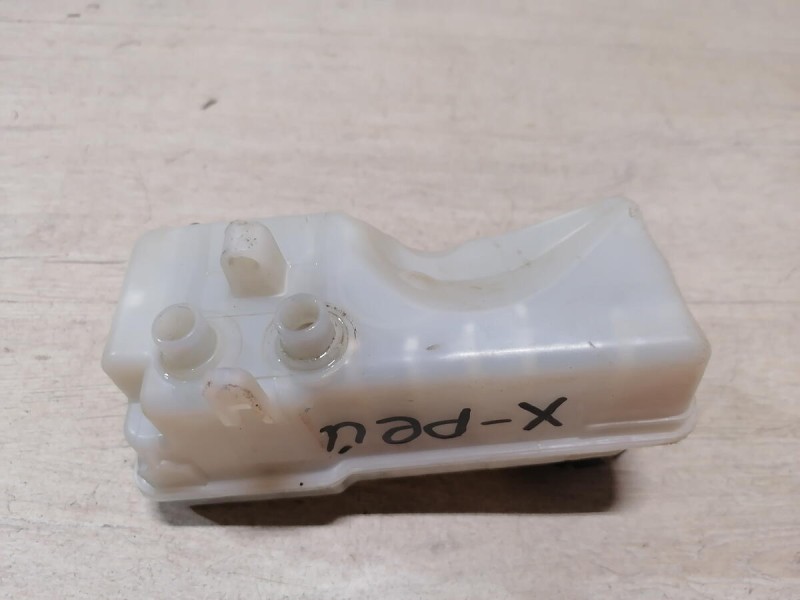 XRay 1 №1 бачок тормозного цилиндра