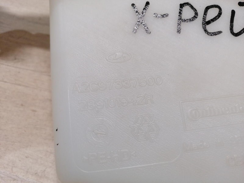 XRay 1 №1 бачок омывателя лобового заднего стекла