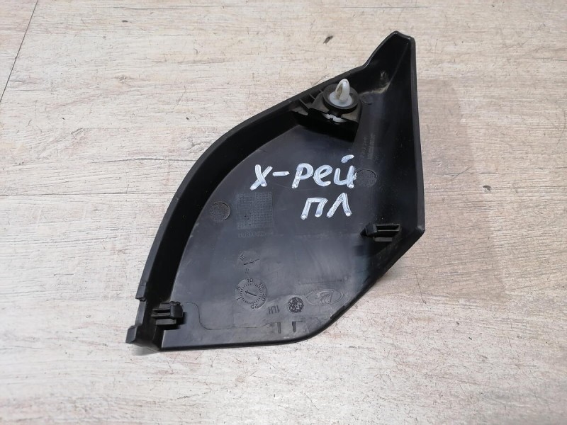 XRay 1 №1 заглушка зеркала левая уголок