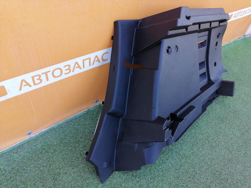 XRay 1 №1 обшивка багажника правая
