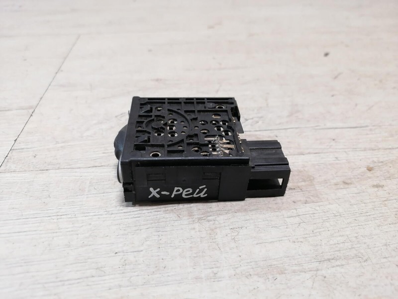 XRay 1 №1 кнопка корректор фар