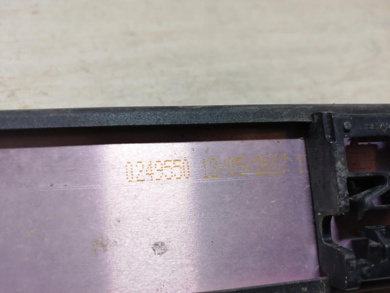 XRay 1 №1 молдинг крыши правый