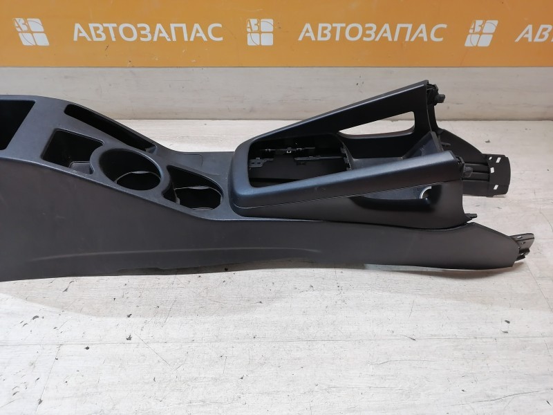 Ceed №2 консоль центральная