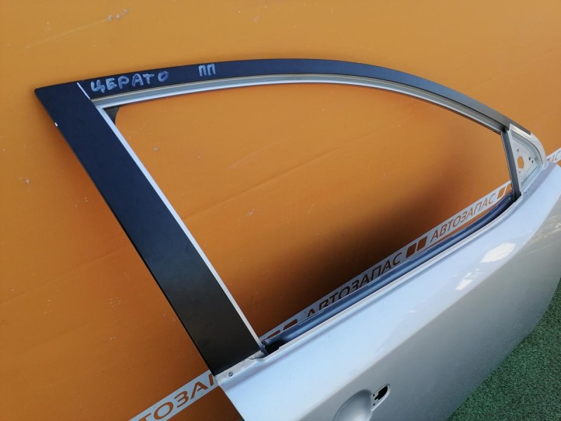 Cerato 2 №1 дверь передняя правая деф