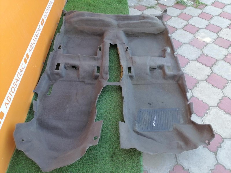 Cobalt пол салона