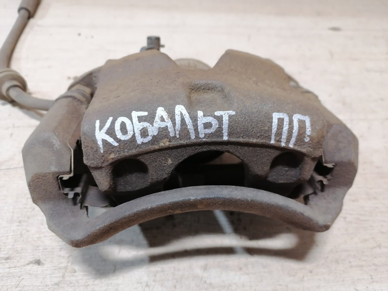 Cobalt суппорт передний правый