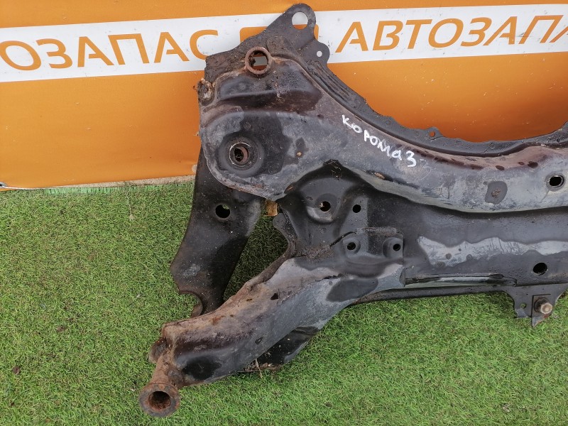 Corolla №3 подрамник деф