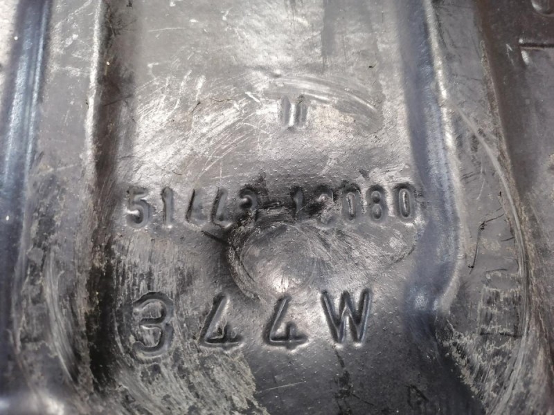 Corolla №3 пыльник двигателя правый деф