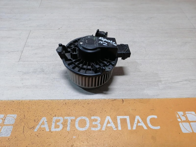 Corolla моторчик печки конд