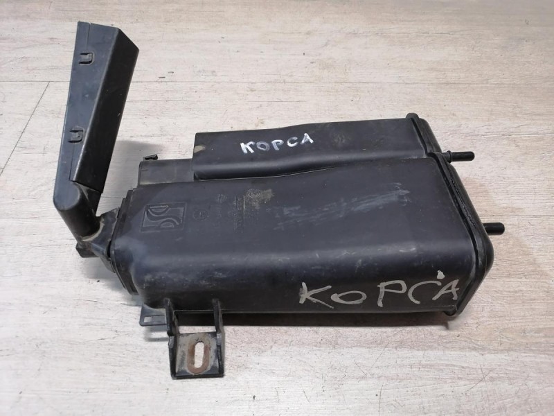 Corsa D абсорбер топливный
