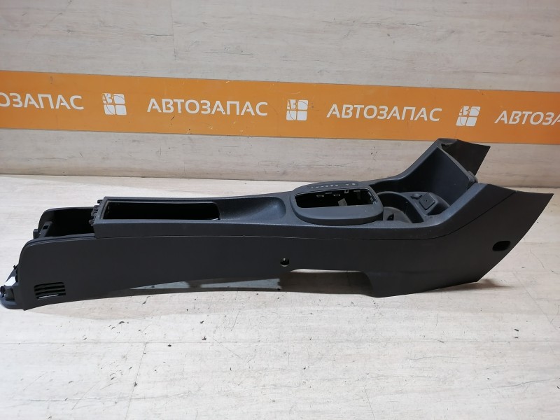 Corsa D консоль центральная